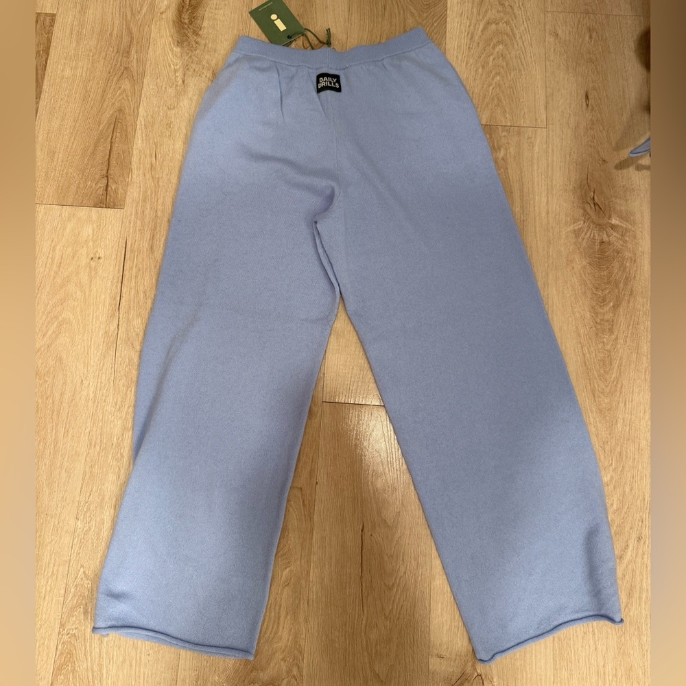 Daily Drills - Cashmere Blue Set - Picture 6 of 7